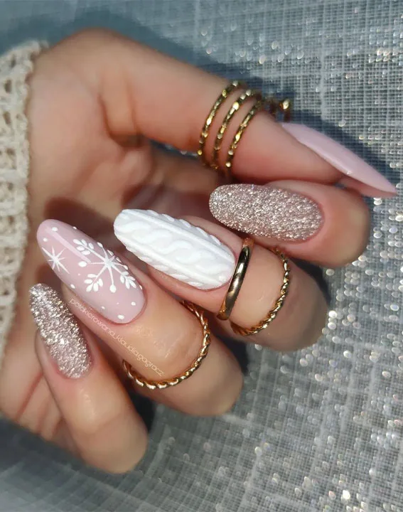 pink & Gold Christmas Nails