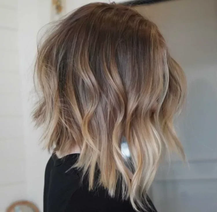 Asymmetrical Lob for thin hair