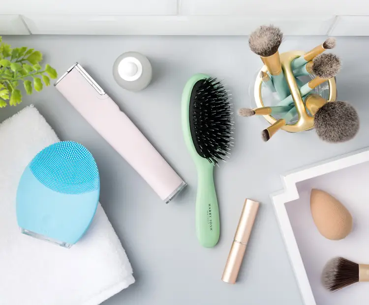  Essential Beauty Tools Every Woman Should Own