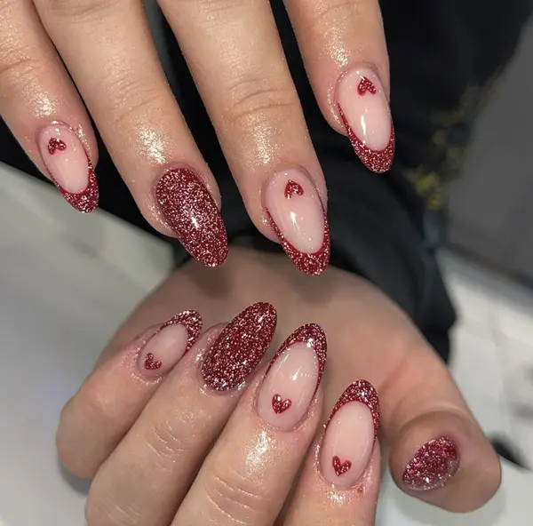 cute valentine's day nails Glitter and Metallics nails