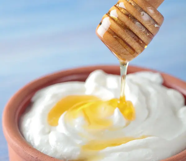 Honey and Yogurt Face Mask - DIY Skincare Recipes