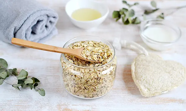  DIY Skincare Oatmeal Scrub