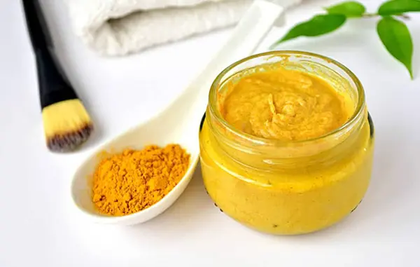 Turmeric and Yogurt Face Mask