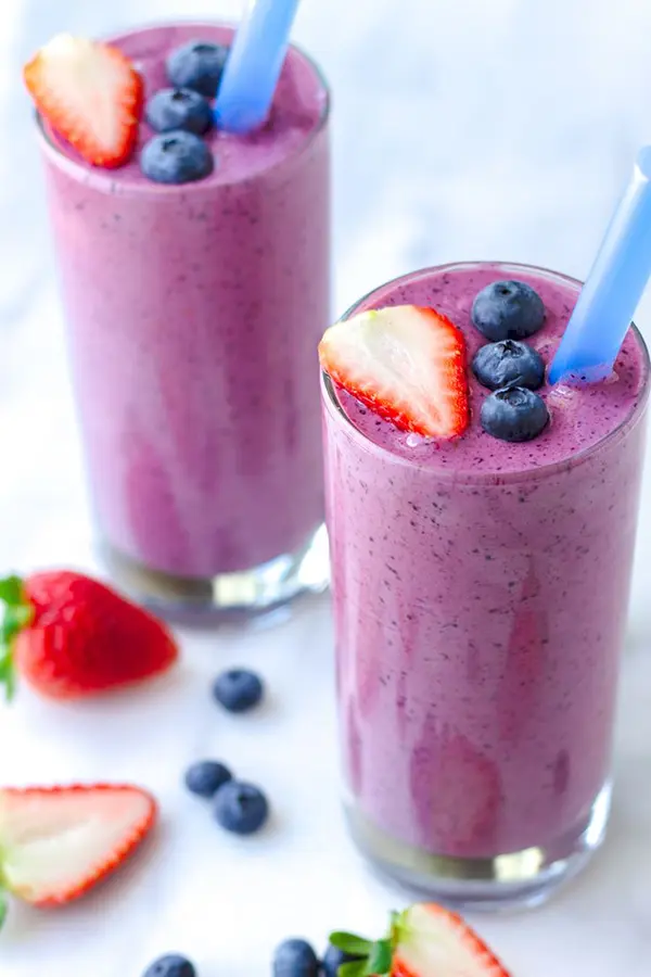 Berry and Greek Yogurt Protein Shake