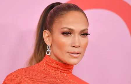 Jennifer Lopez - Celebrity Beauty Routines